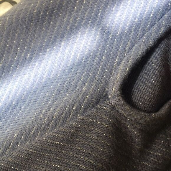 Jennifer Lopez Cut Out Dolman Top size S - Picture 6 of 6